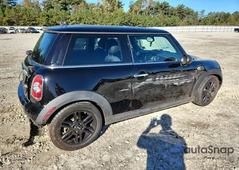 2013 Mini Cooper z USA, uszkodzony, nr VIN WMWSU3C5XDT688564